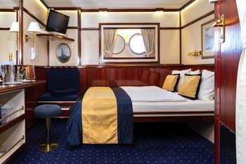 Category 3 - Outside Cabins